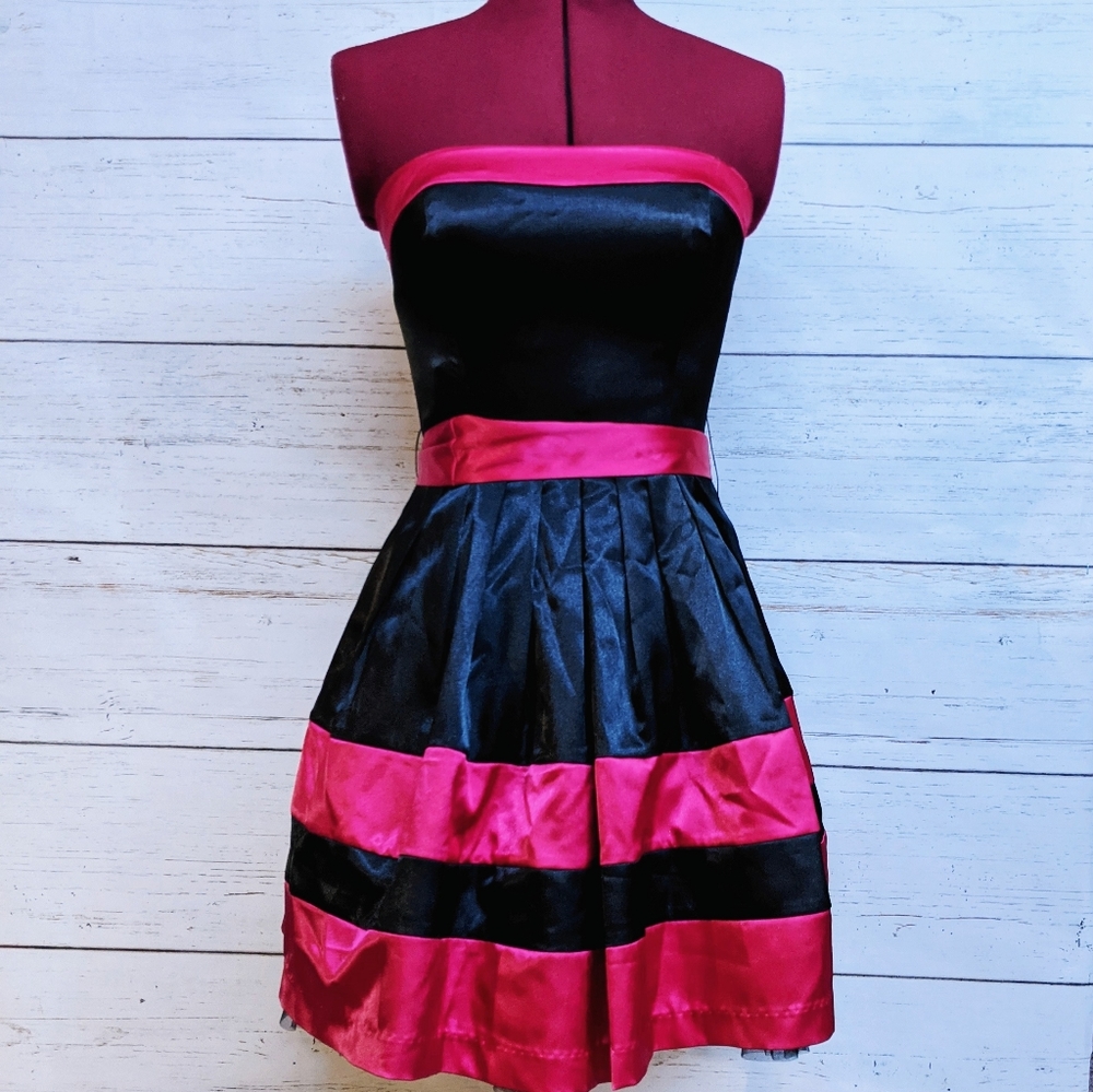 XOXO Homecoming/Prom Dress